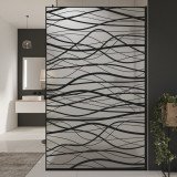 Glazen scheidingswand douche Satinato met zwarte opdruk FRAME FLORA 2