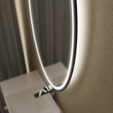 Gedeeltelijke gelakte spiegel ovaal verlicht F661L4OTL Gedeeltelijke gelakte spiegel ovaal verlicht F661L4OTL